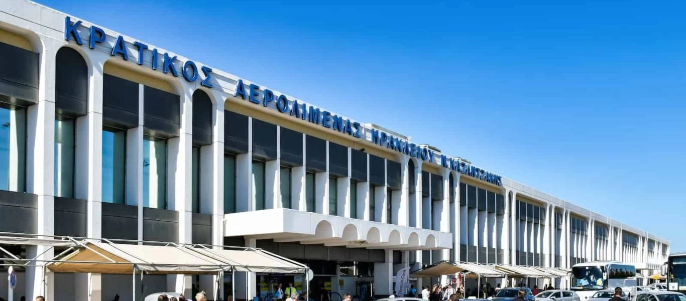 Δέκα συλλήψεις στο αεροδρόμιο του Ηρακλείου - Αποπειράθηκαν να ταξιδέψουν με πλαστά έγγραφα